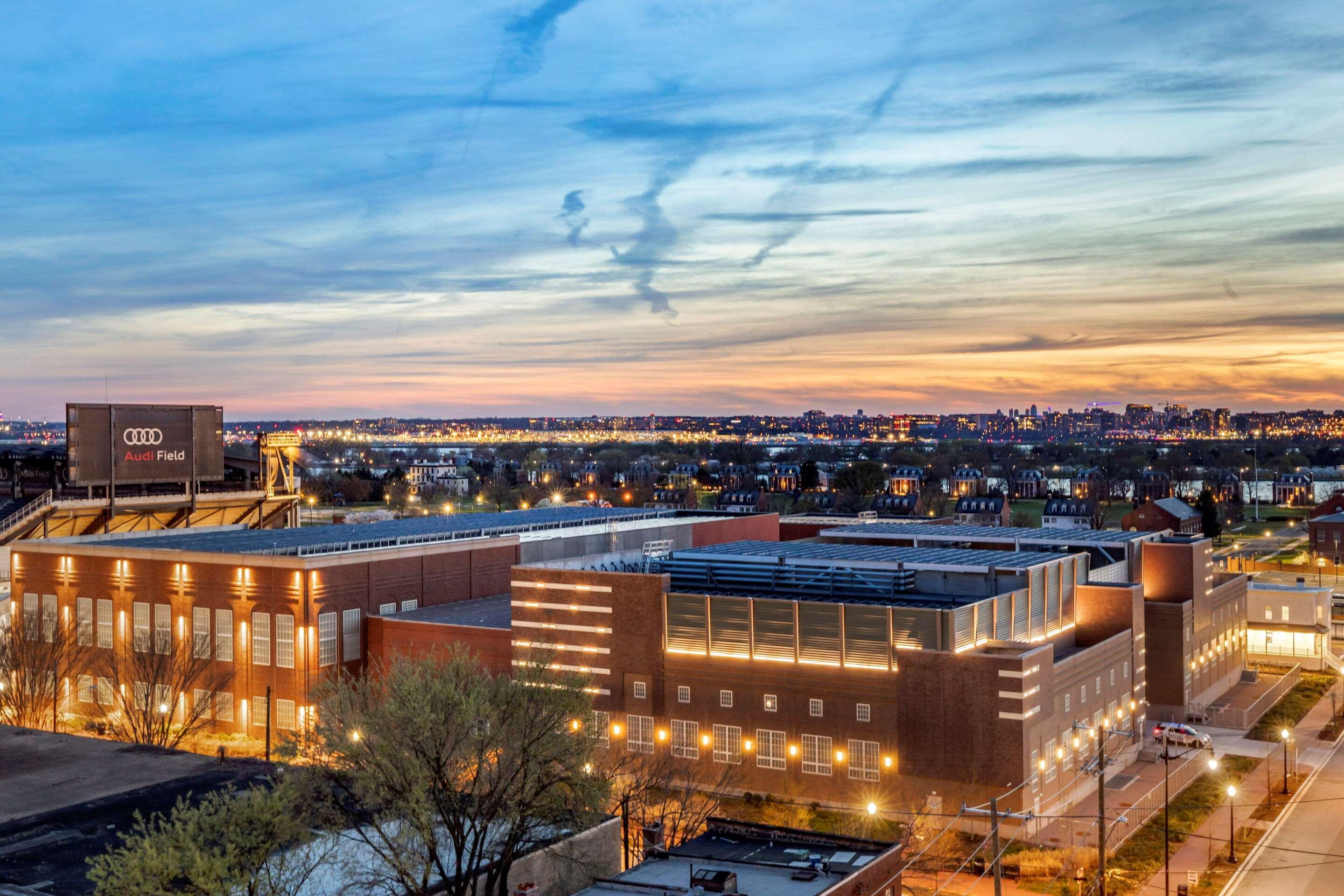 Cambria Hotel Washington Dc Navy Yard Riverfront Exterior foto